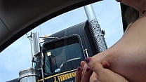 Trucker Flashing sex