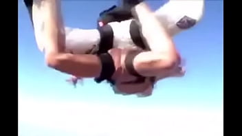 Skydiving sex