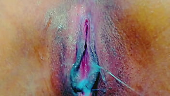 Shaved Pussy Squirt sex