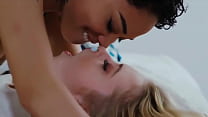 Kissing Girls sex