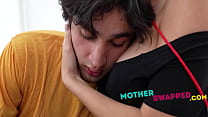 Stepmom Sharing sex