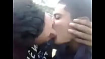 Kisses sex