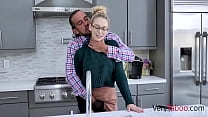 Stepdad Fucks Stepdaughter sex