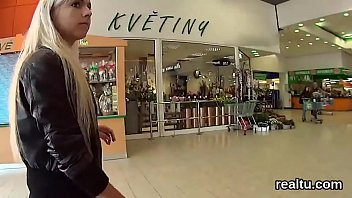 Ass In Mall sex