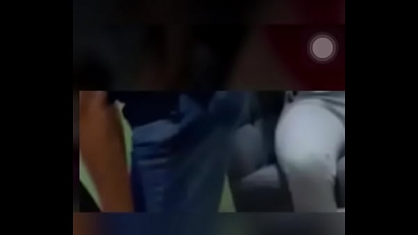 Se Mete El Dedo video