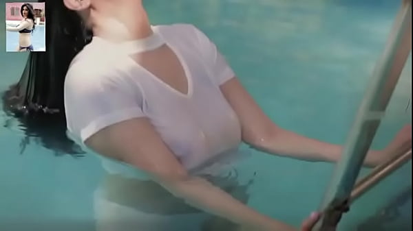 Big Boobs Show video