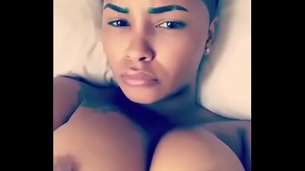 Grandi Tette sex