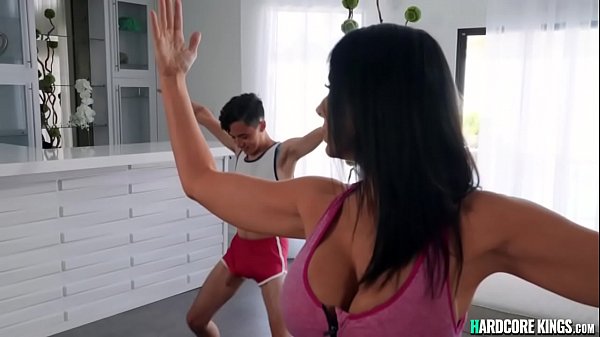 Huge Tits Milf sex