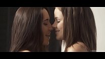 Brunette Lesbo sex