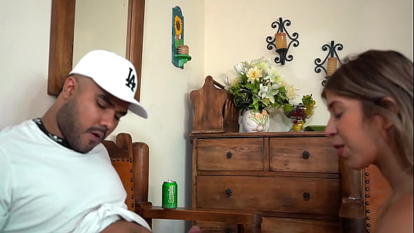 голая грудь video