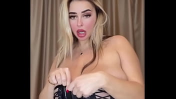 голая грудь video