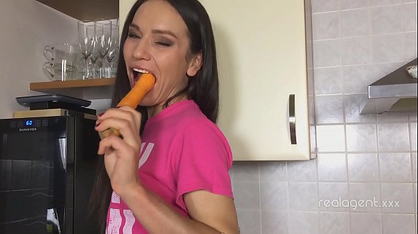 блондинке накончали в рот sex