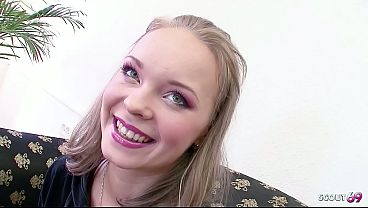 мастурбирует киску sex