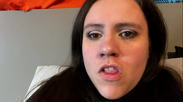 Curvy Brunette sex