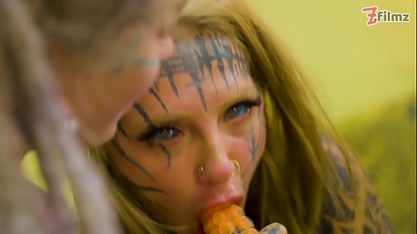 Lay sex