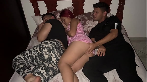 Share Bed sex