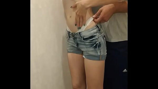 трахнул молодую соседку на кроватке sex