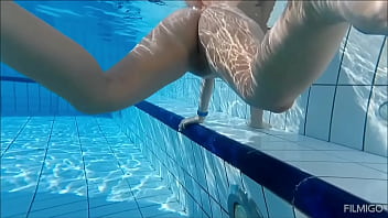 イラストリアス sex