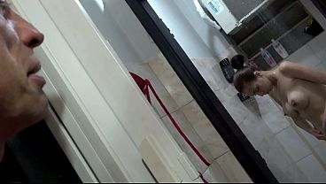 Novinha No Banheiro video