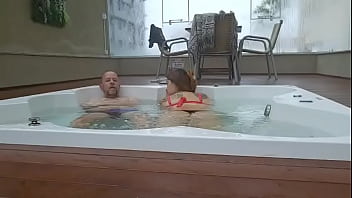 Jacuzzi sex