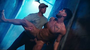 Gay Muscle sex