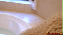 Blowjob In Bathtub sex